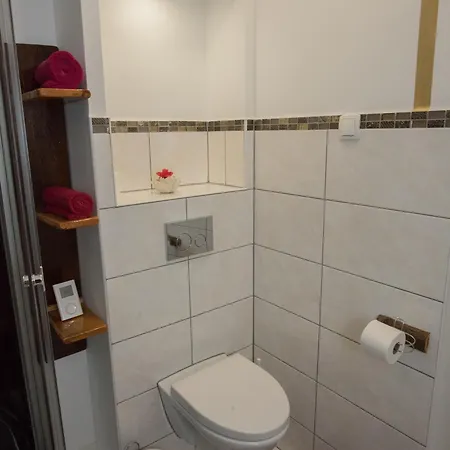 Ehm - Modernes Nahe Therme & 아파트